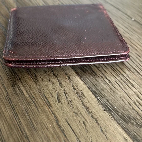 Louis Vuitton Slim Purple Taiga Billfold - Picture 13 of 14